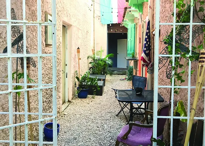 Hostel H1 Miramar San Juan